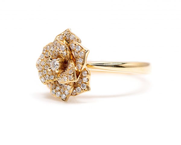, 18kt Rose Gold Diamond Flower Fashion Ring
