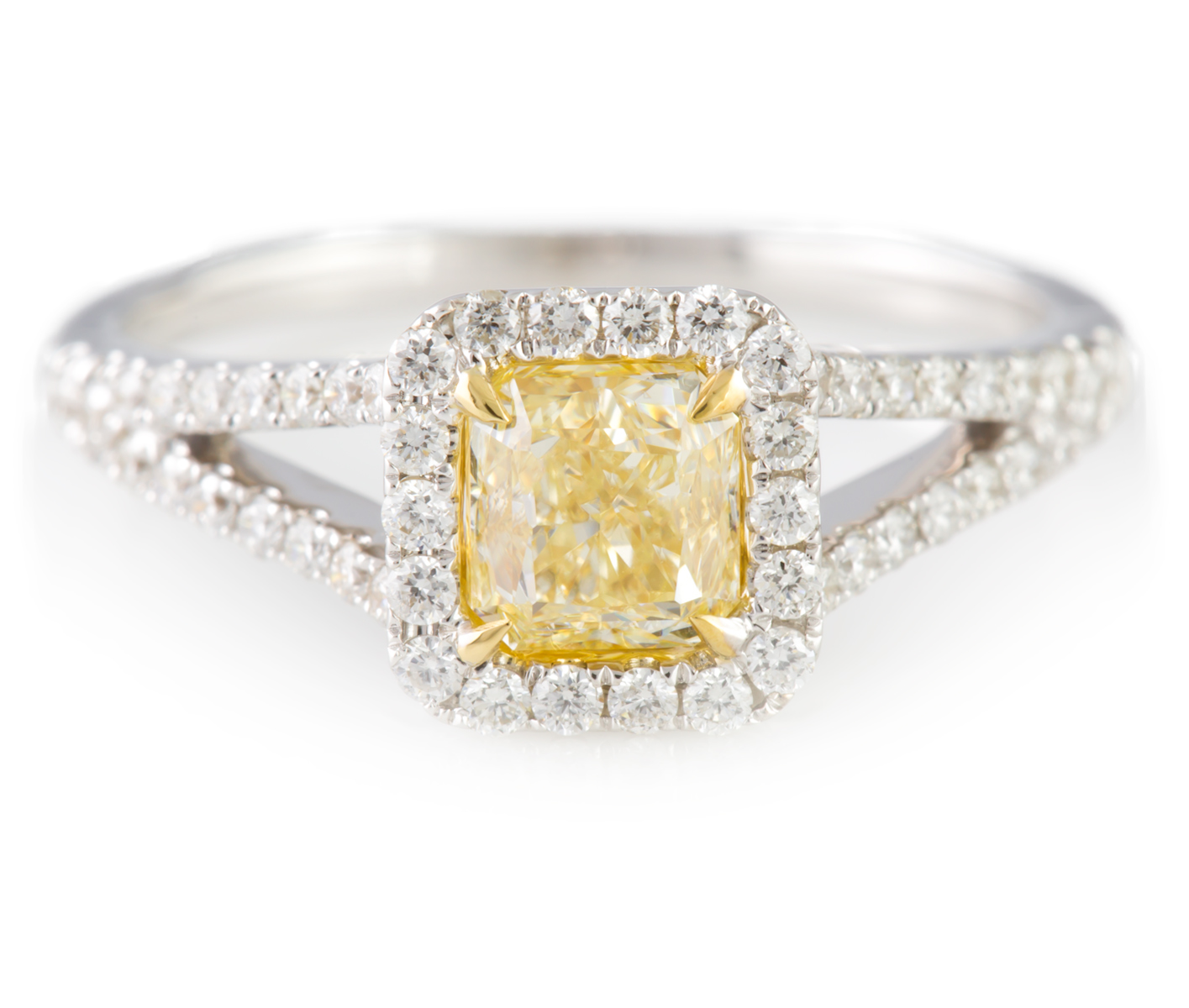 18kt Yellow/White Gold Cushion Cut Center Diamond Ring