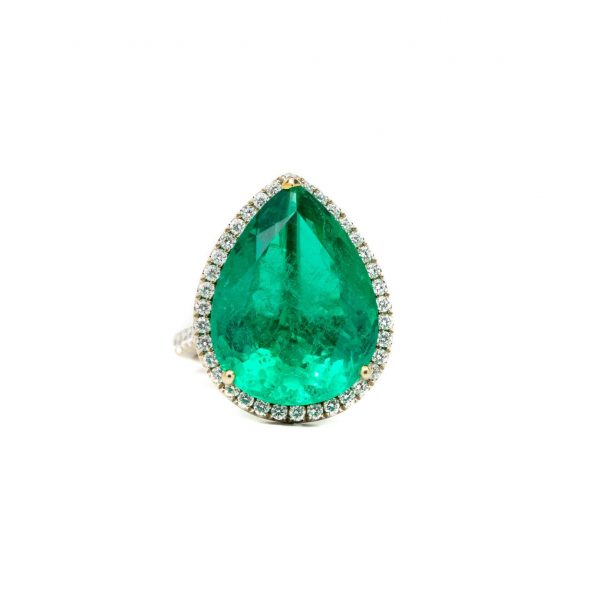 , 16.73 CT Colombian Emerald Pear Shape Ring