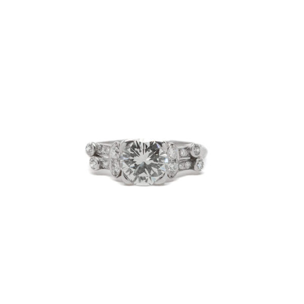 , Vintage 1.40 Round Billiant Cut Engagement Ring